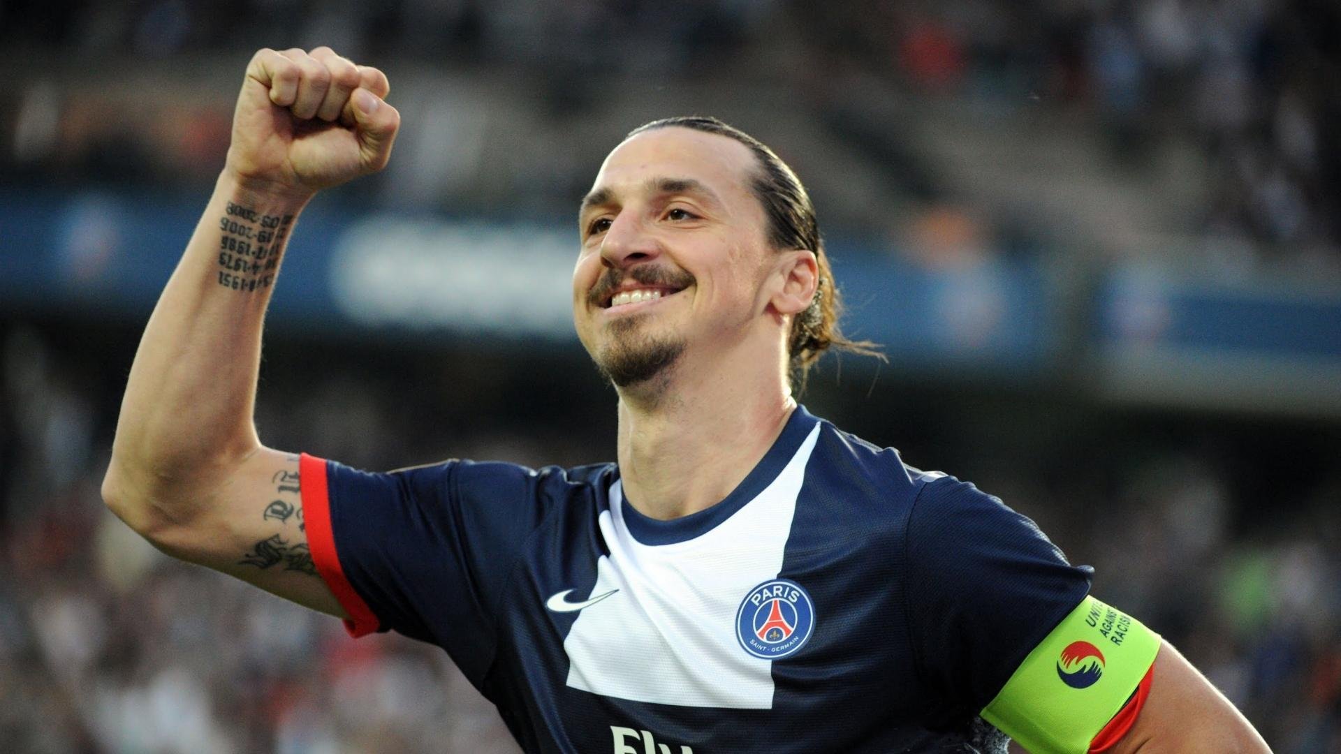 体育新闻中心球迷声音集锦，球迷轶事