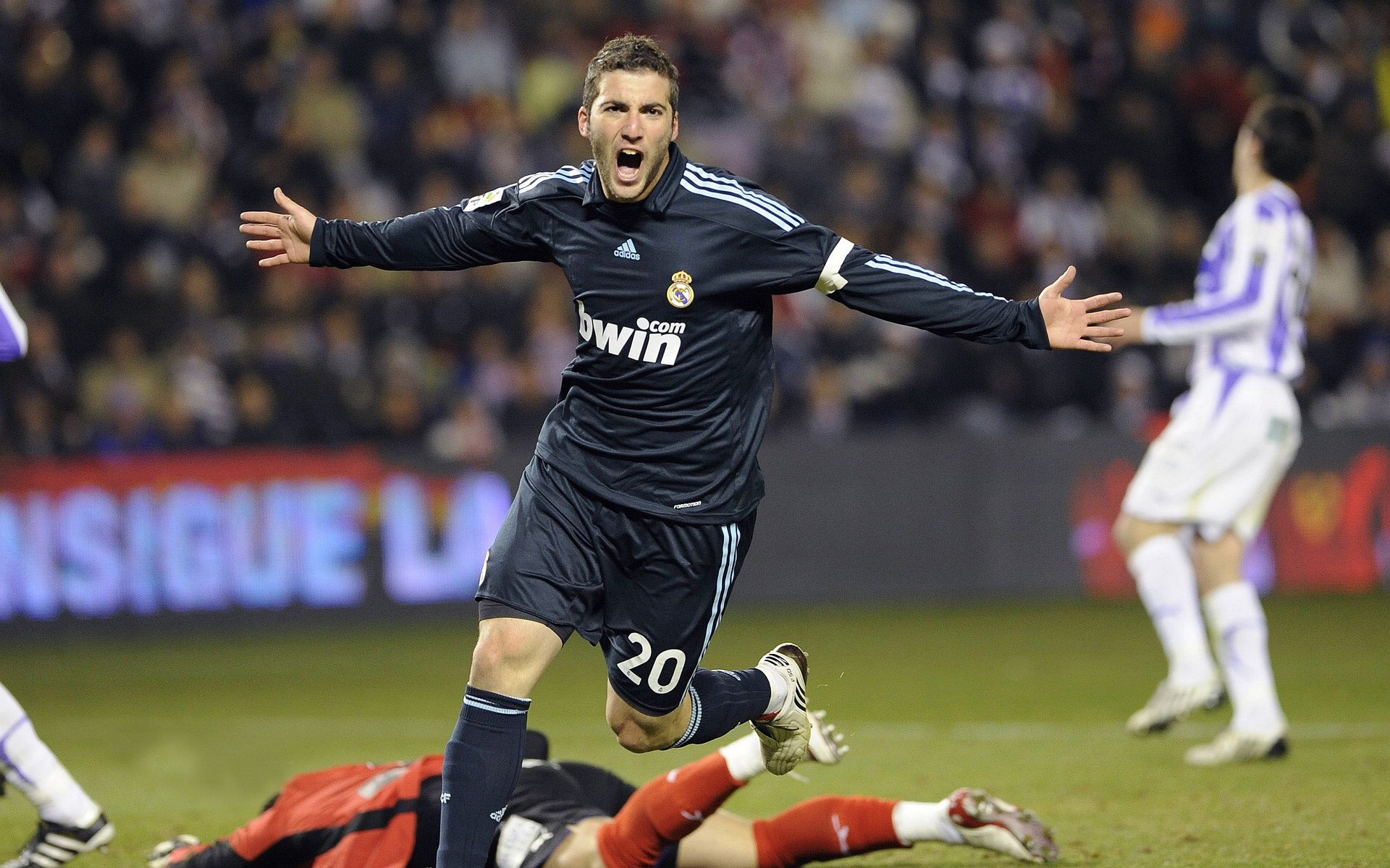 奥斯马尔·奥尔韦拉赛后透露备战细节，奥马尔是谁